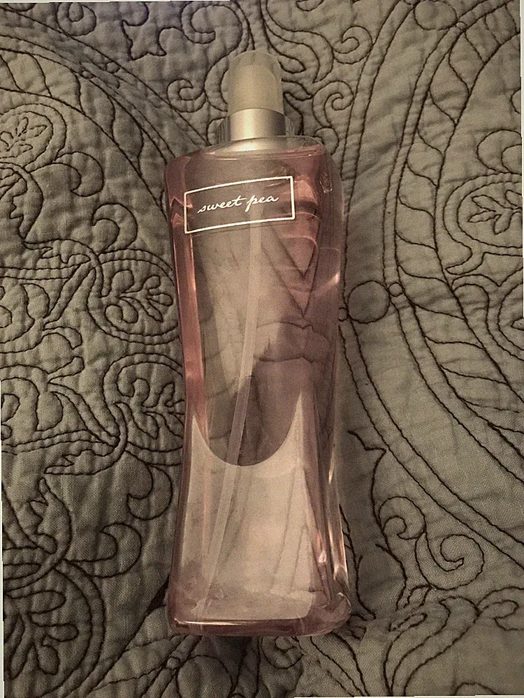 Bath & Body Works SWEET PEA Fragrance Mist Body Spray Splash Older Square 8 oz.